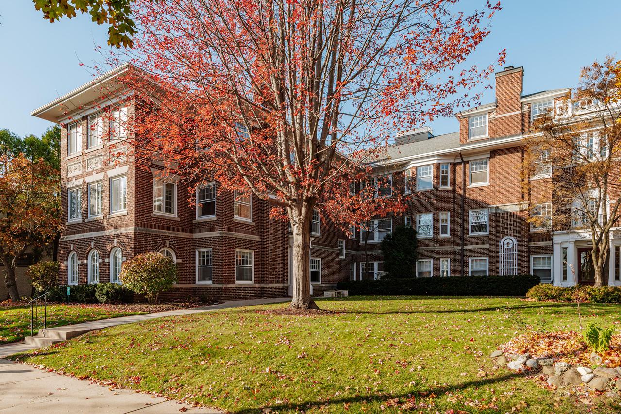 3123 N Marietta Ave ##1, Milwaukee, WI 53211