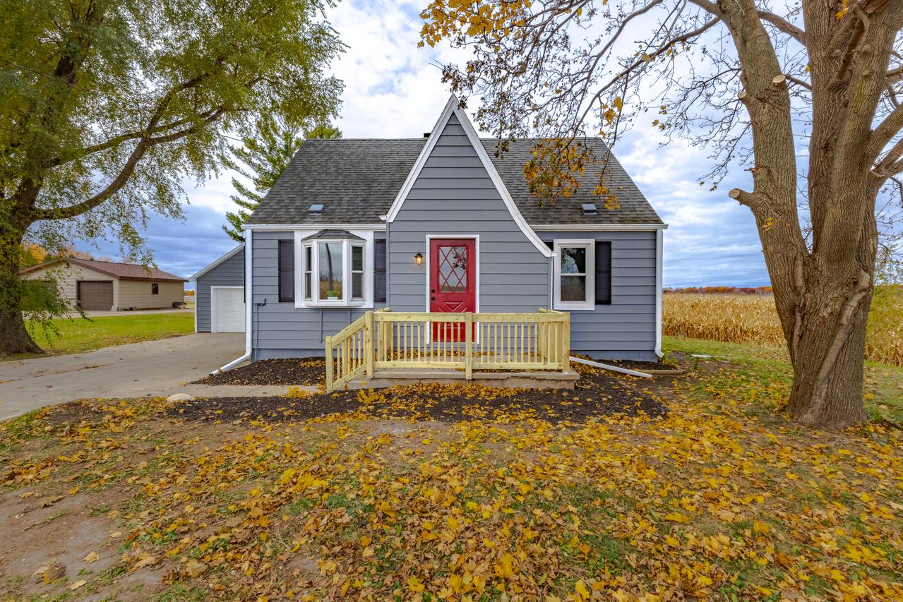 N6471 County Rd, Concord, WI 53066