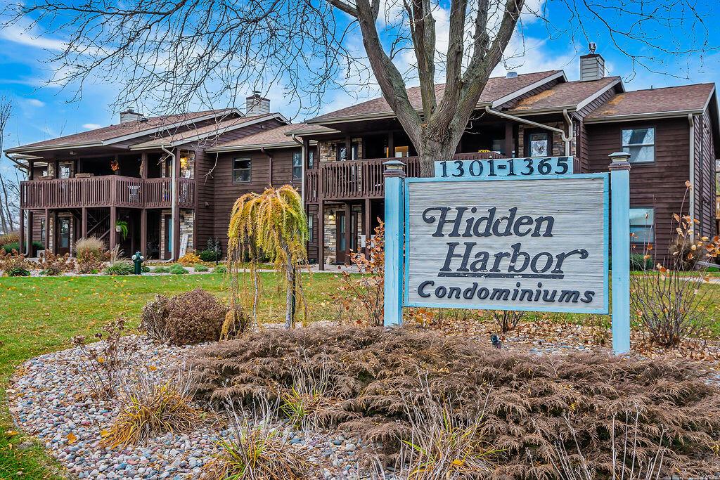 1309 Lauderdale Pl, Onalaska, WI 54650