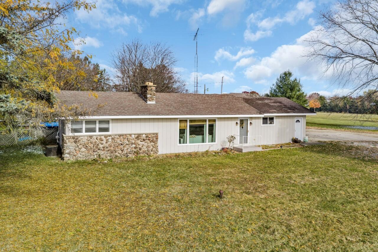 40522 Bloomfield Rd, Wheatland, WI 53128