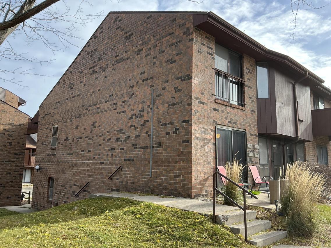 9026 N Park Plz., Brown Deer, WI 53223