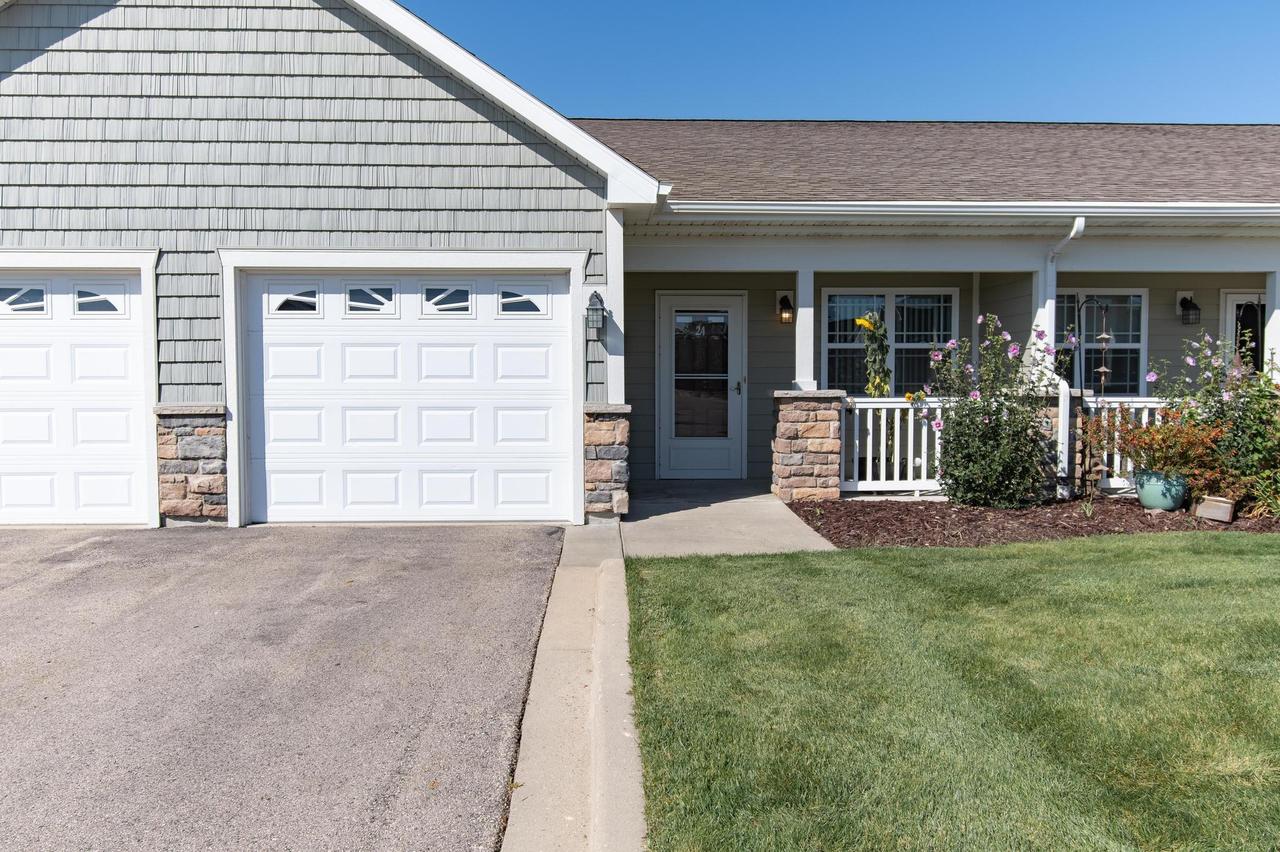 2840 21st St #24, Kenosha, WI 53140