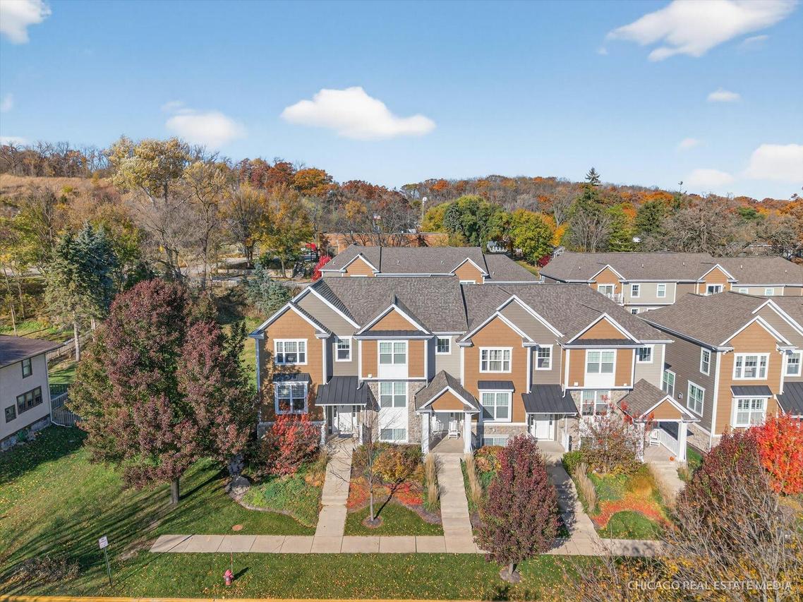 166 Third Ave, Fontana, WI 53125