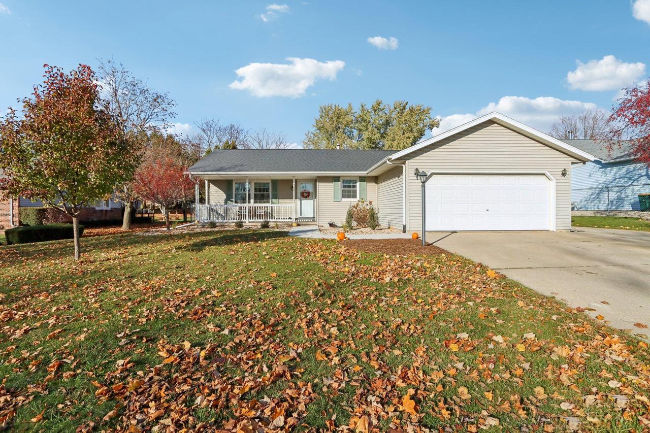 312 Nadig Dr, Fort Atkinson, WI 53538