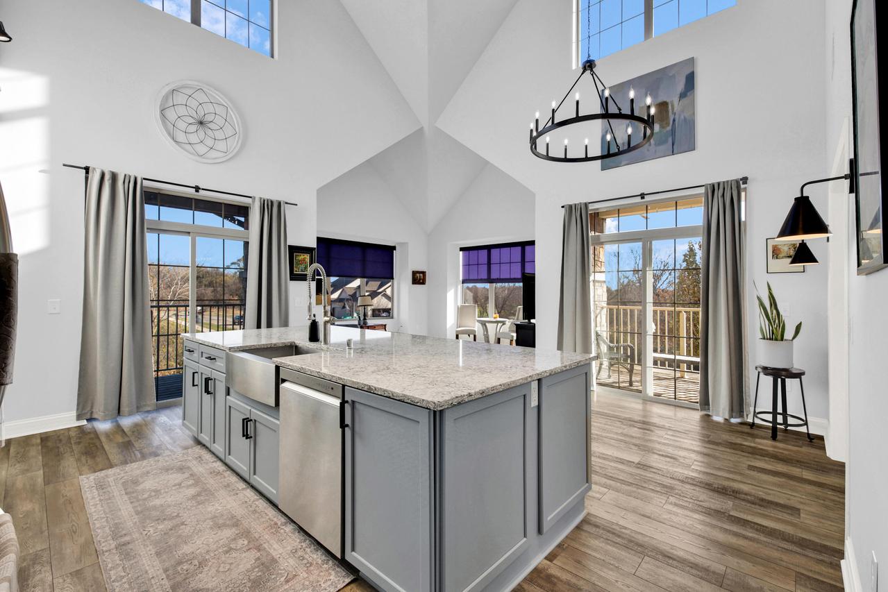 14900 W Wilbur Dr #1207, New Berlin, WI 53151