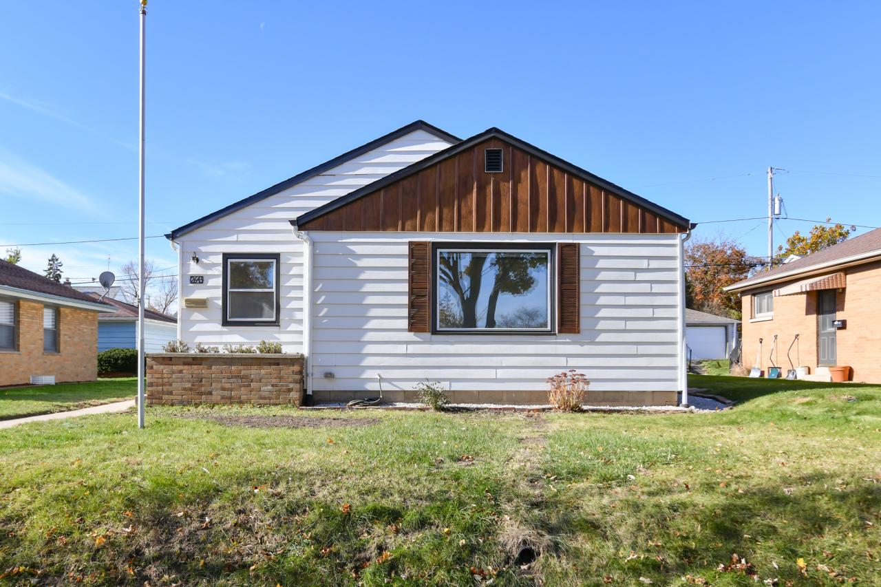 2643 S 63rd St, Milwaukee, WI 53219