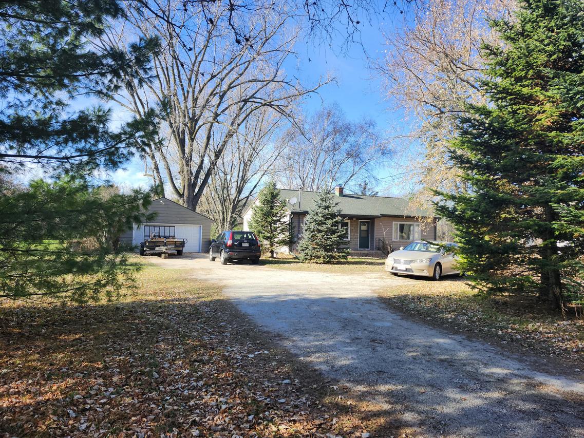 3118 S 10th St., Manitowoc, WI 54220