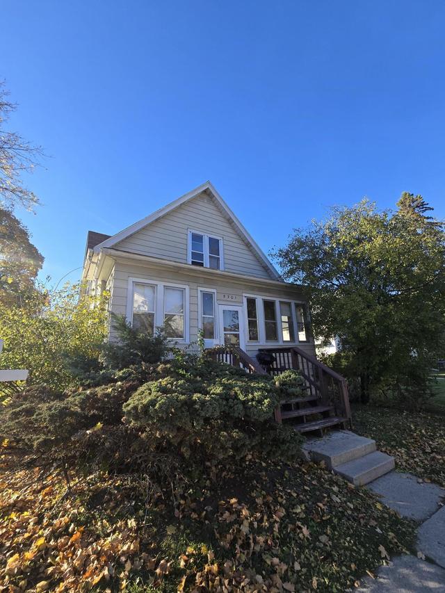 5301 N 38th St, Milwaukee, WI 53209