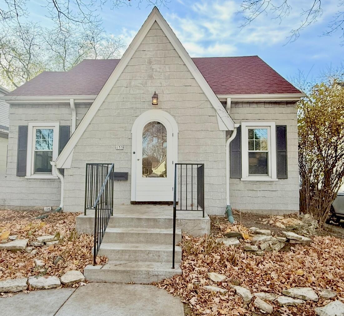 155 W Crawford Ave, Milwaukee, WI 53207
