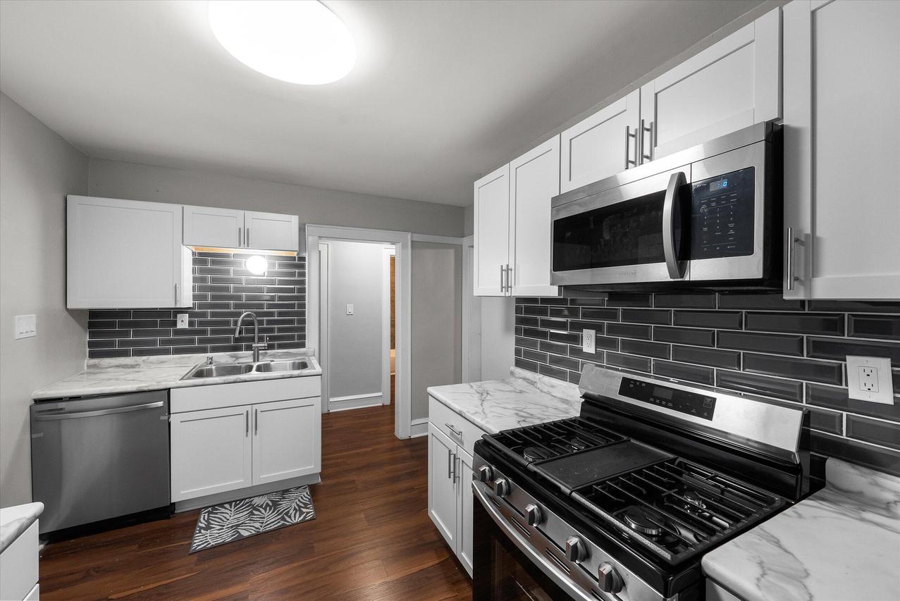 4643 W Capitol Dr, Milwaukee, WI 53216