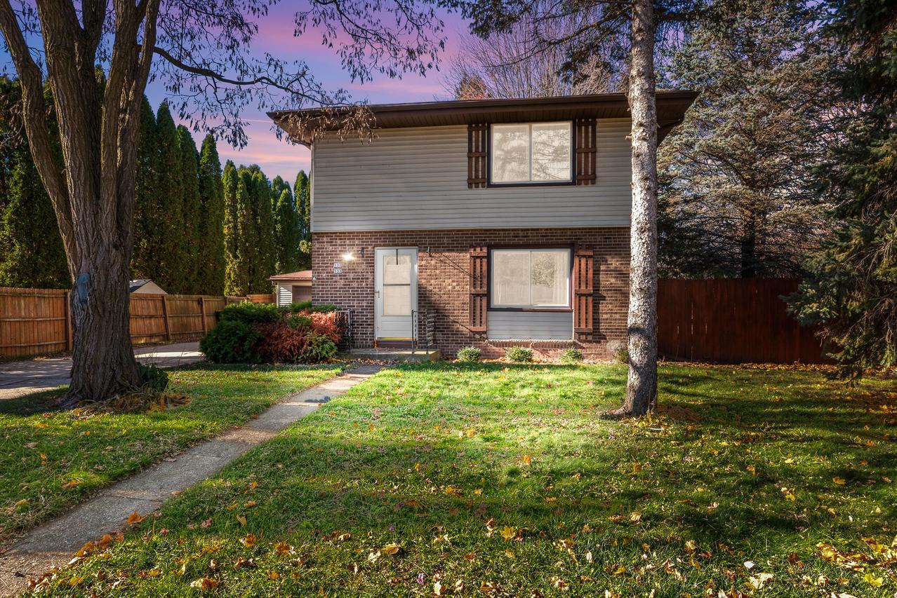 133 Judge Dr #137, Saukville, WI 53080