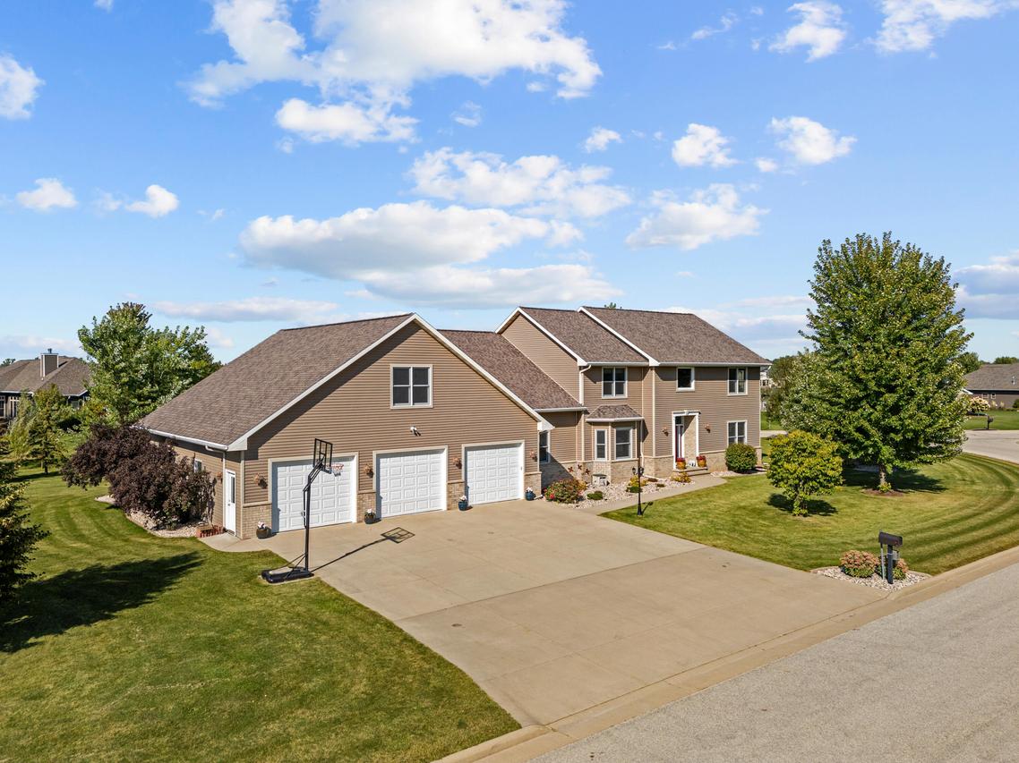 W5071 Cherrywood Ct, Sherwood, WI 54169