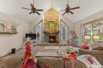 22727 126th St, Salem Lakes, WI 53104