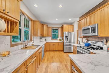 22727 126th St, Salem Lakes, WI 53104