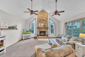 22727 126th St, Salem Lakes, WI 53104