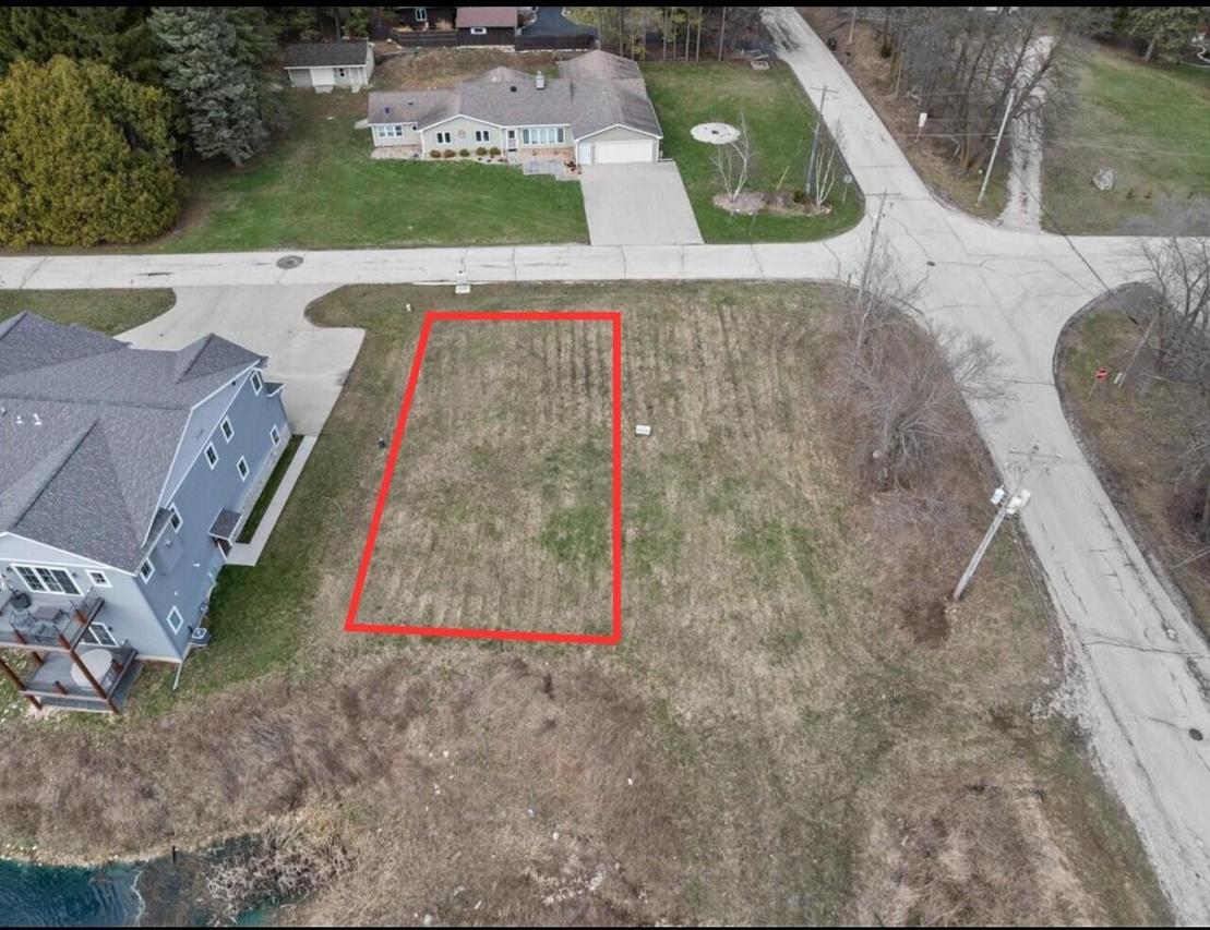 W5705 Summit Woods Ln #20, Rhine, WI 53073