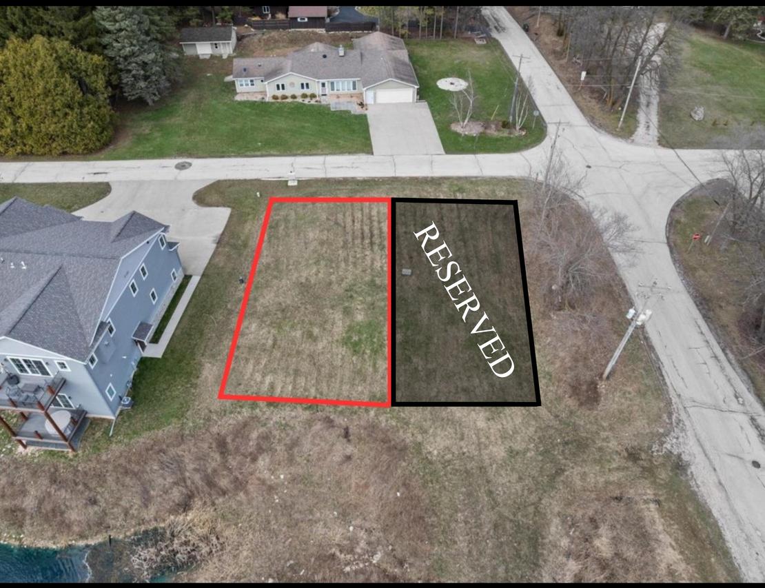 W5705 Summit Woods Ln #20, Rhine, WI 53073