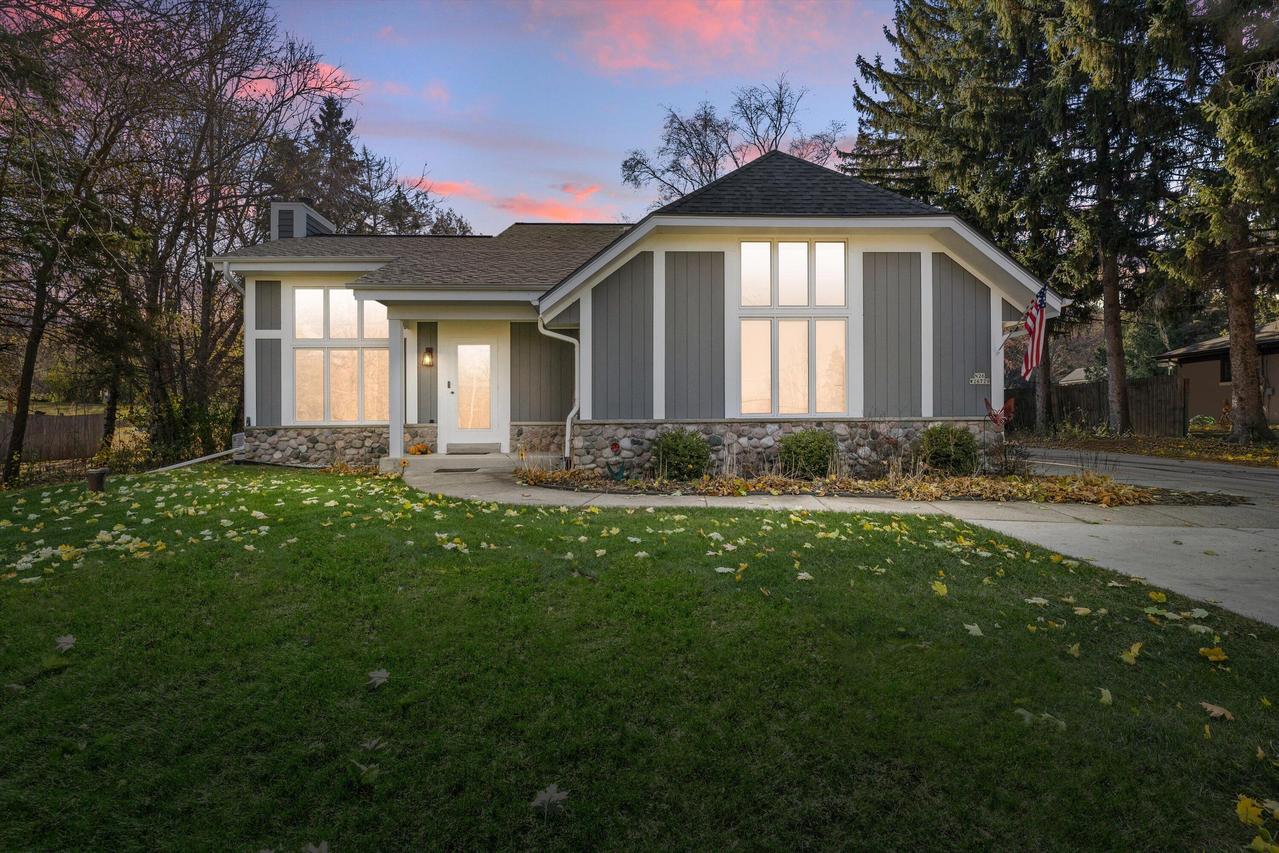 N26W26729 Prospect Ave., Pewaukee, WI 53072