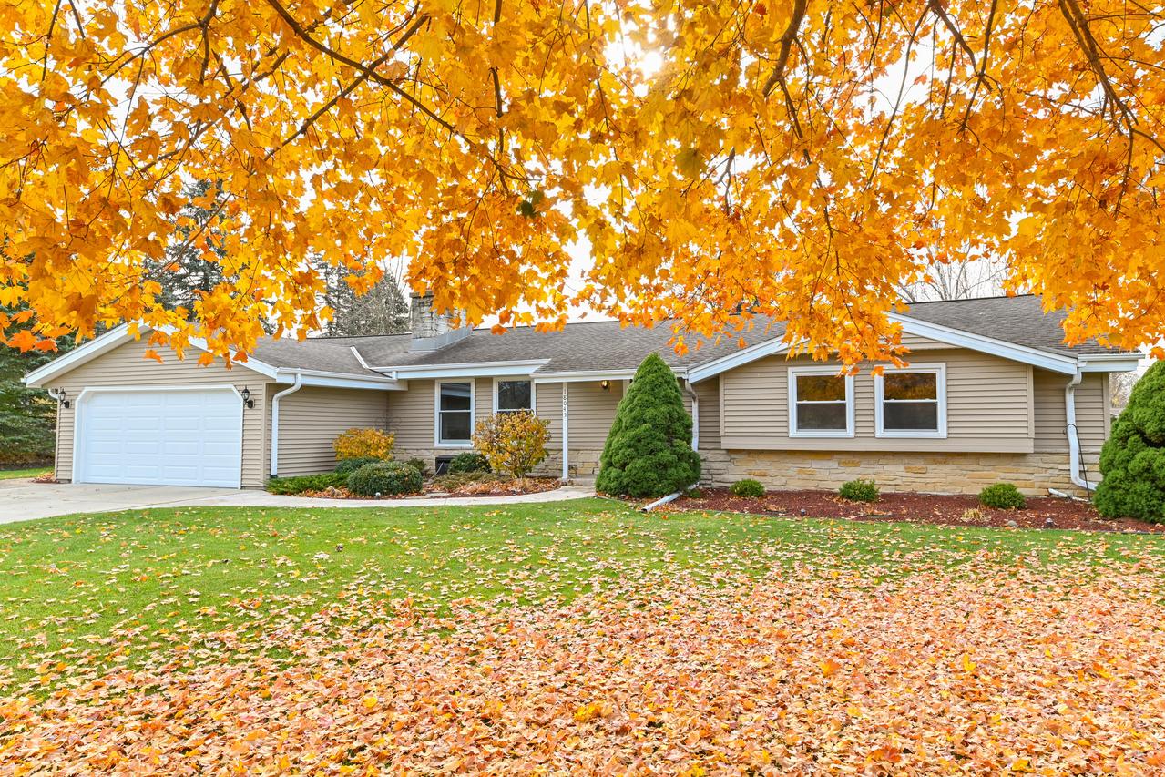 18045 Continental Dr, Brookfield, WI 53045