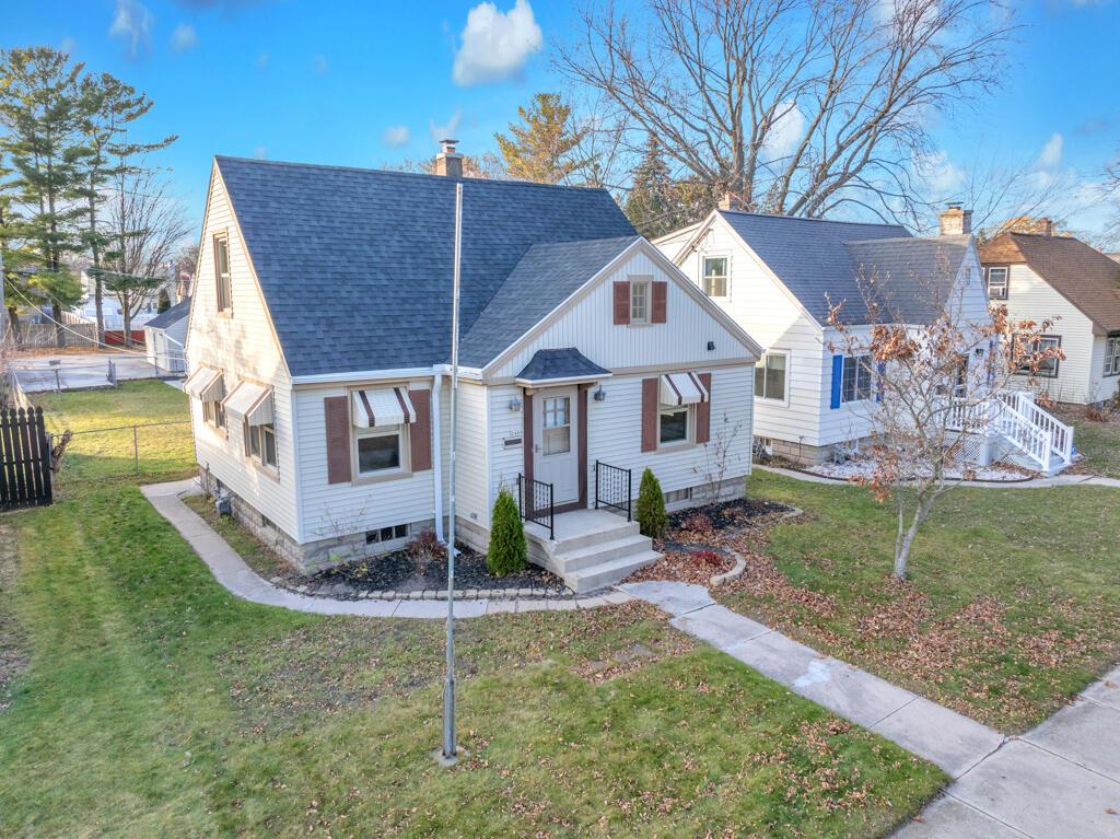 2404 S 11th St #2404A, Sheboygan, WI 53081