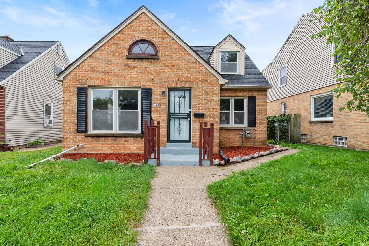 3824 N 54th Blvd, Milwaukee, WI 53216