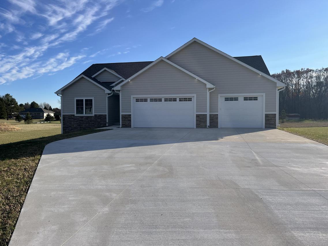 2171 Wallace Lake, Trenton, WI 53090