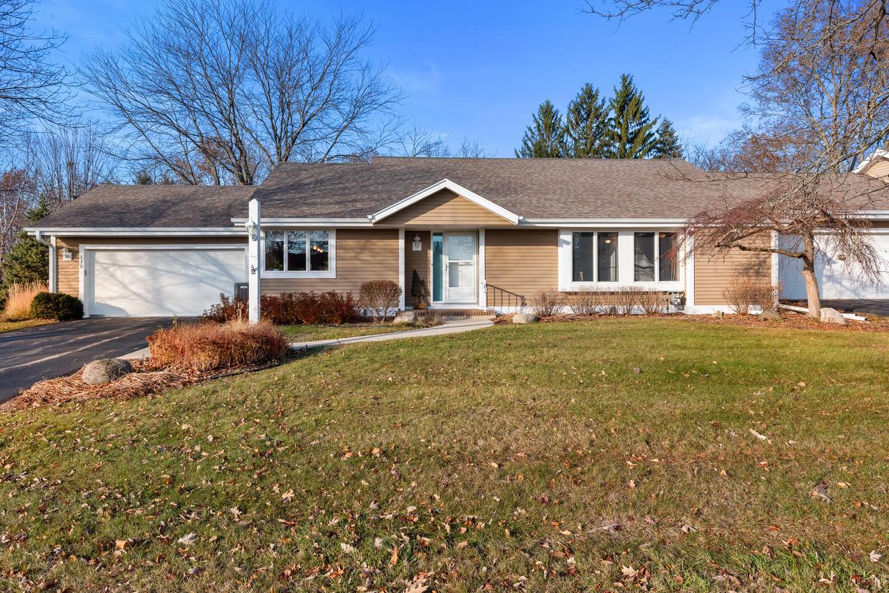 130 Harrogate Dr, Waukesha, WI 53188
