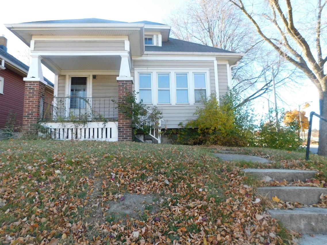 525 N 45th St, Milwaukee, WI 53208