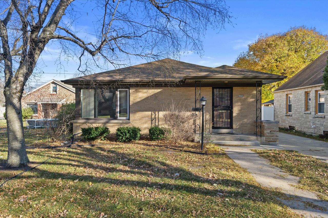 4350 N 40th St, Milwaukee, WI 53216