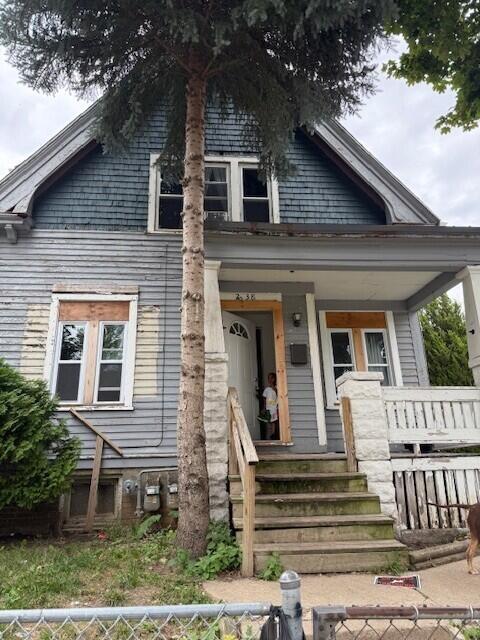 2638 N 22nd St, Milwaukee, WI 53206
