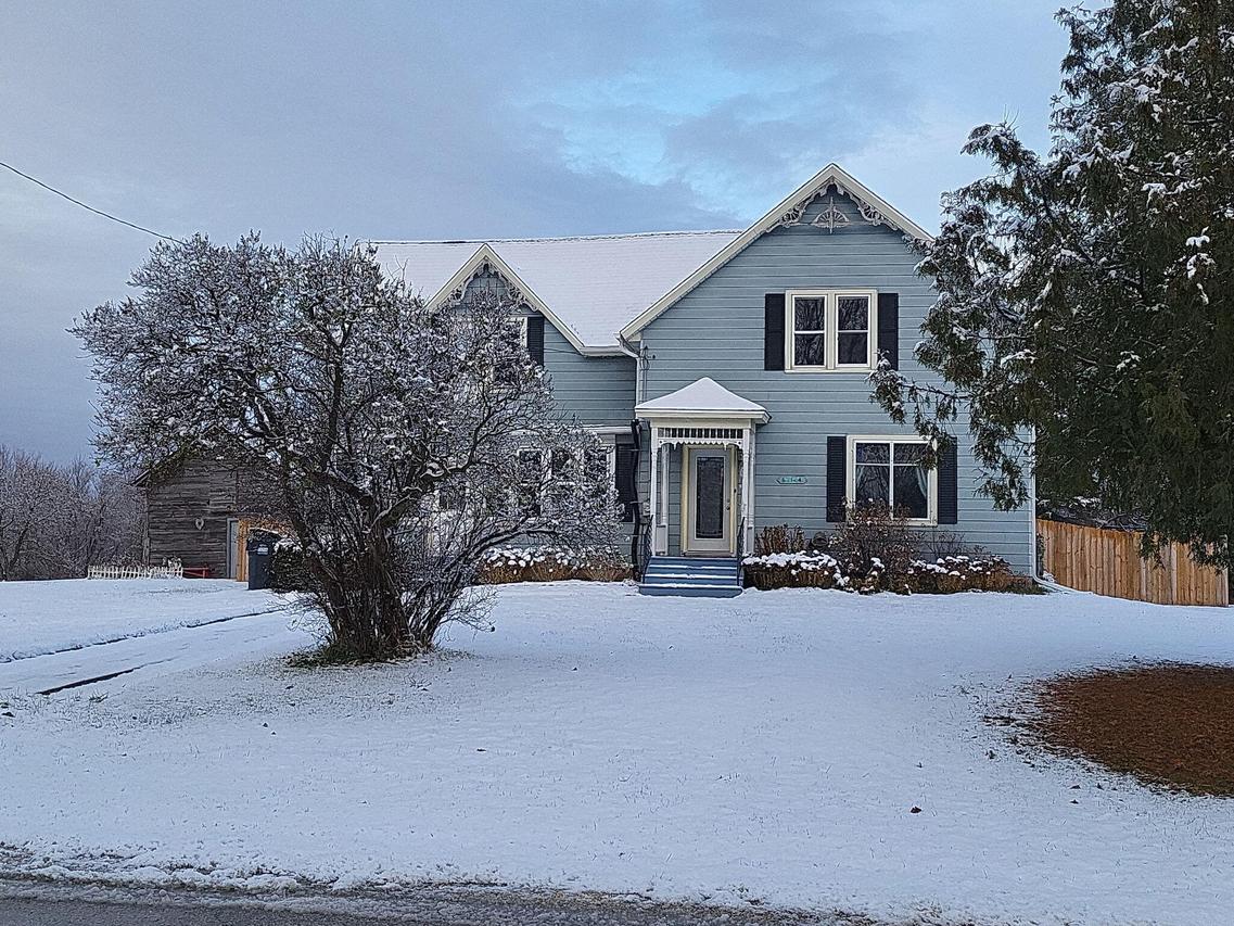 614 N 6th St., Reedsville, WI 54230