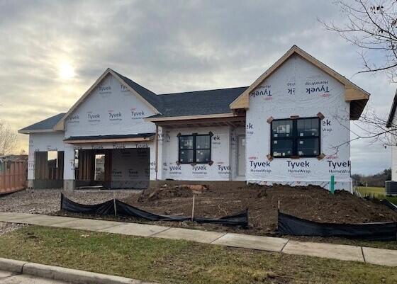 15517 67th St, Kenosha, WI 53142