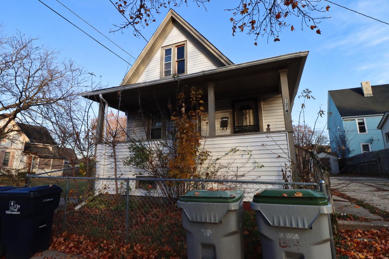 1314 N 22nd St, Milwaukee, WI 53205
