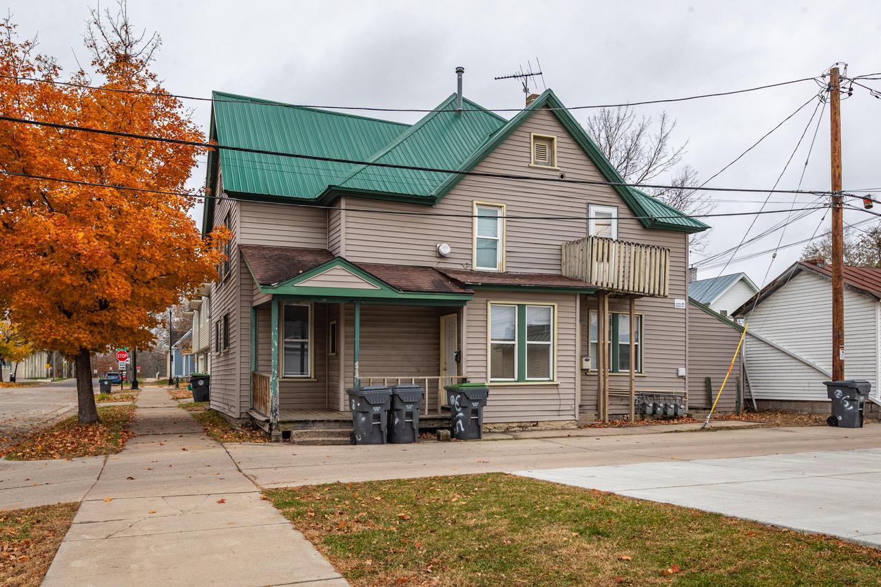 611 Wall St, La Crosse, WI 54603