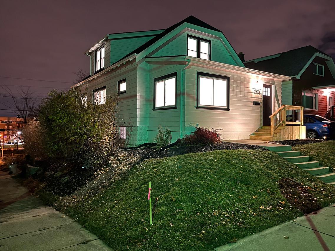 2597 S Austin St, Milwaukee, WI 53207