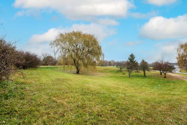 New Homes For Sale This Week That Attend Delavan-Darien High School: November 14th to November 20th