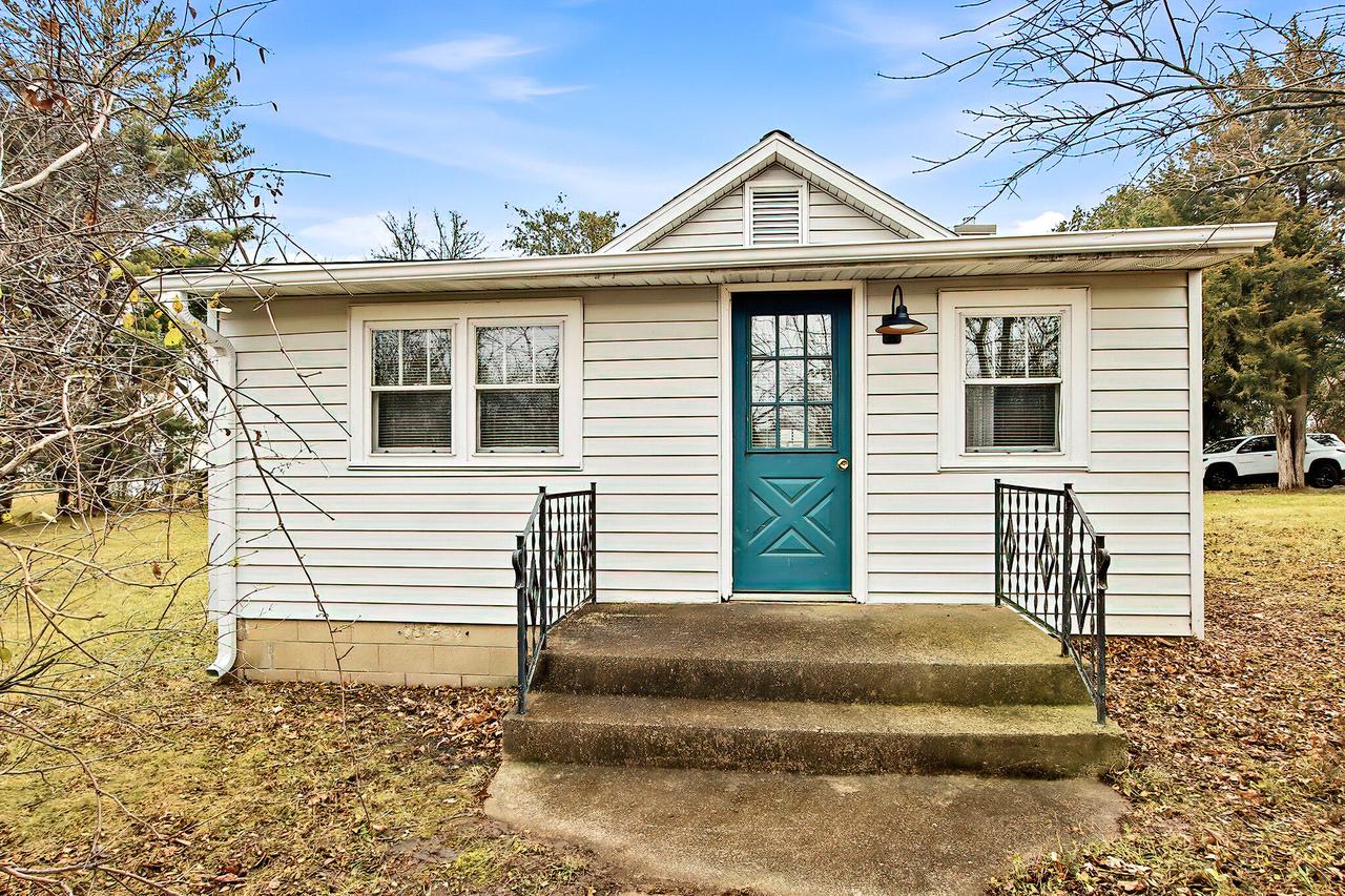 6053 248th Ave, Paddock Lake, WI 53168