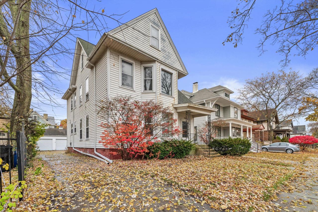 1722 Wisconsin Ave, Racine, WI 53403