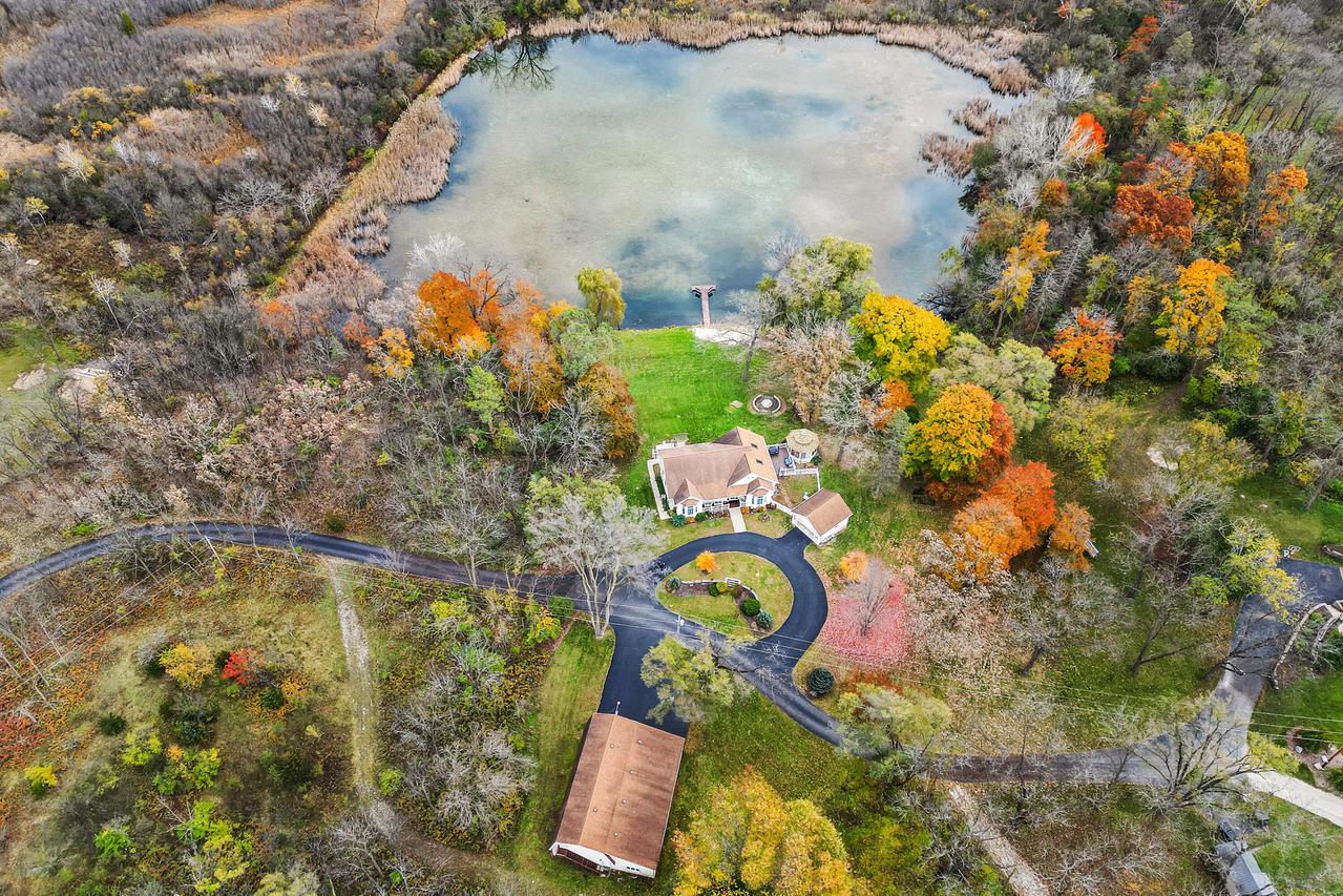 S87W29868 Leppin Ct, Mukwonago, WI 53149