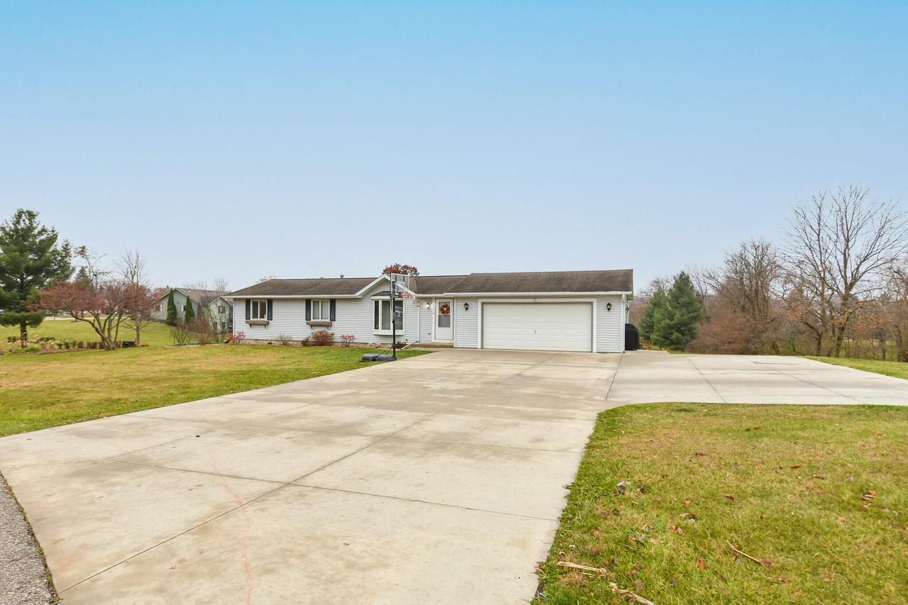 6230 373rd Ave, Wheatland, WI 53105