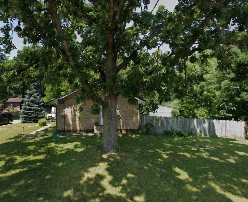 W916 Washington Ave, Bloomfield, WI 53105