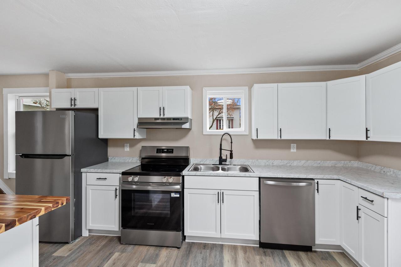 1791 Strongs Ave, Stevens Point, WI 54481