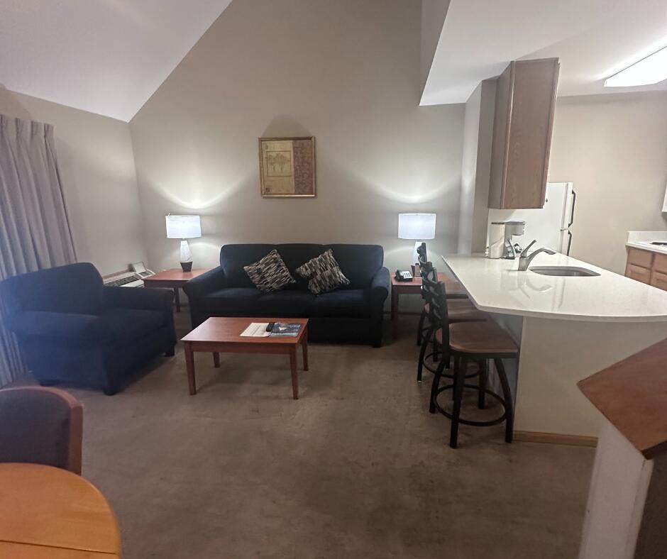 111 Center St #435, Lake Geneva, WI 53147