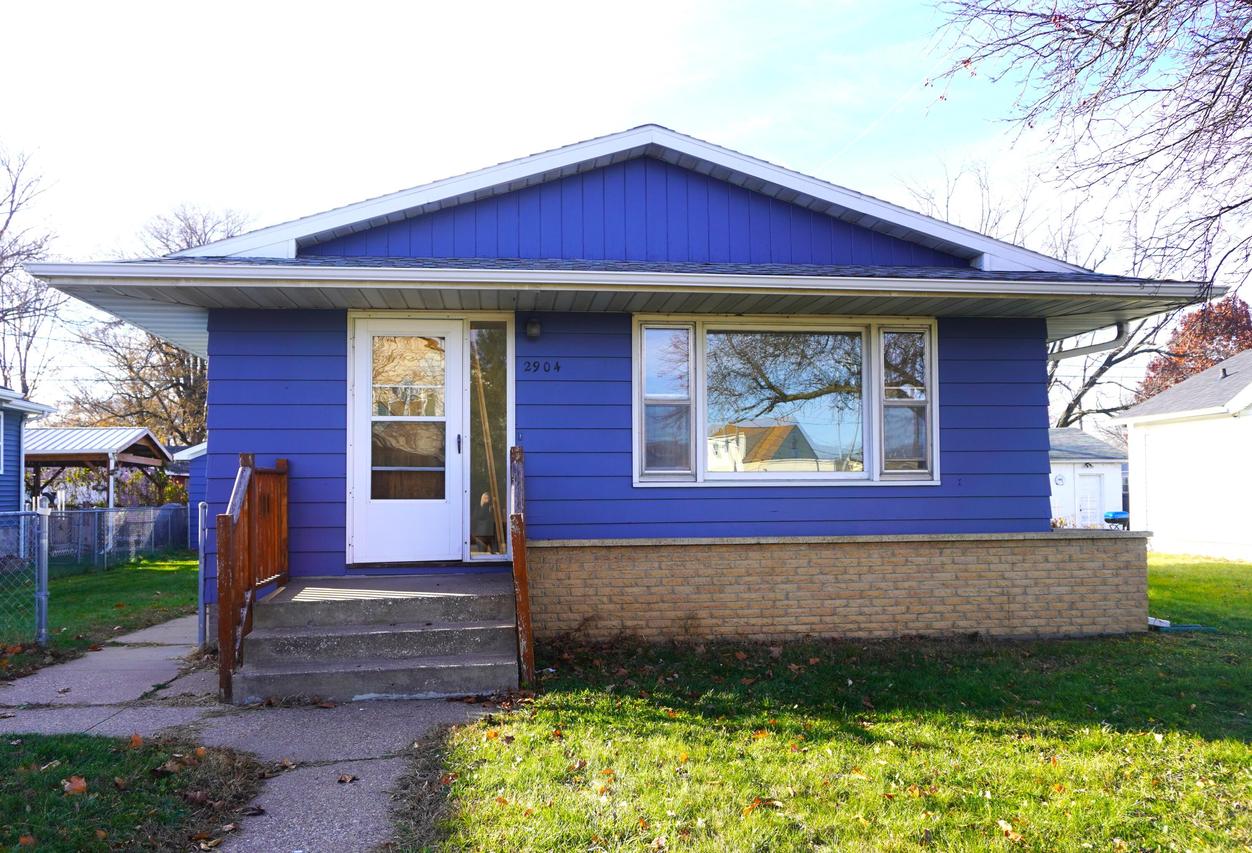 2904 S Losey Blvd, La Crosse, WI 54601