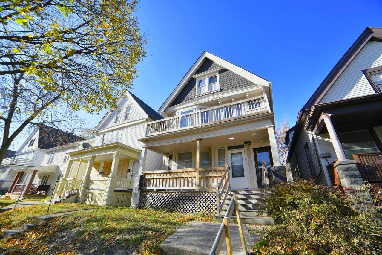 2229 N 41st St #2231, Milwaukee, WI 53208