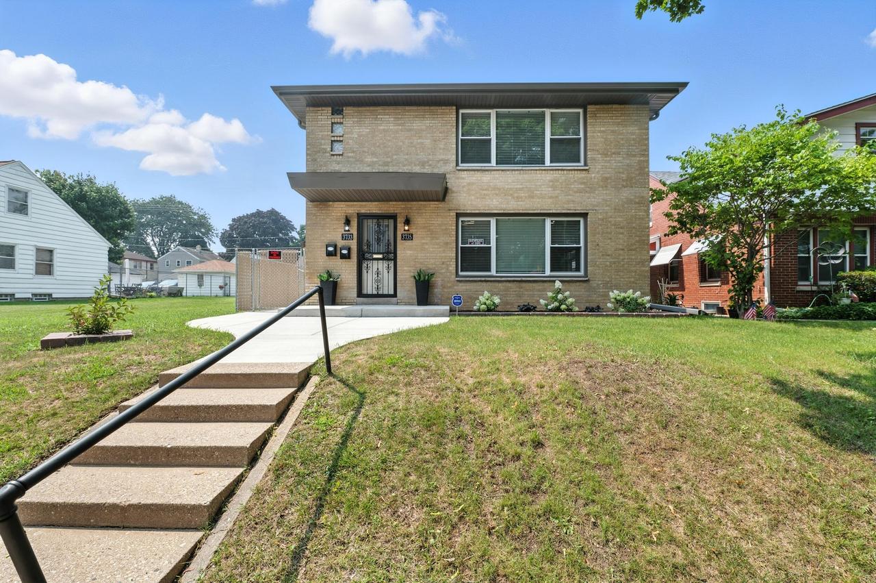 3733 N 50th St #3735, Milwaukee, WI 53216