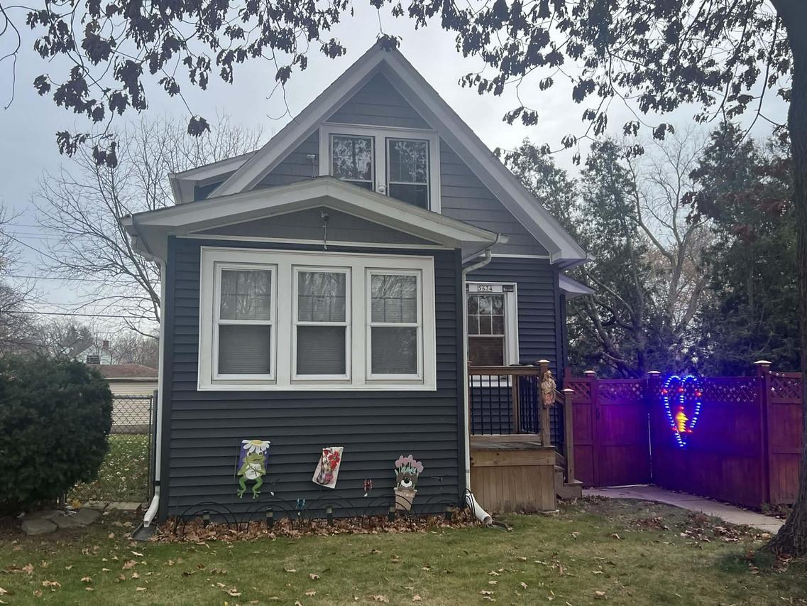 5634 N 37th St, Milwaukee, WI 53209