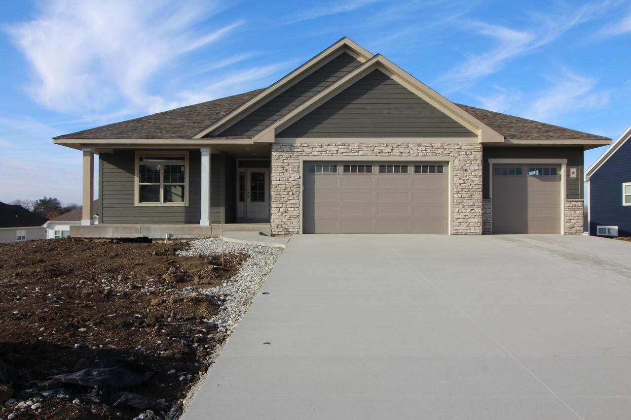 3248 Bergamot Dr, Caledonia, WI 53406