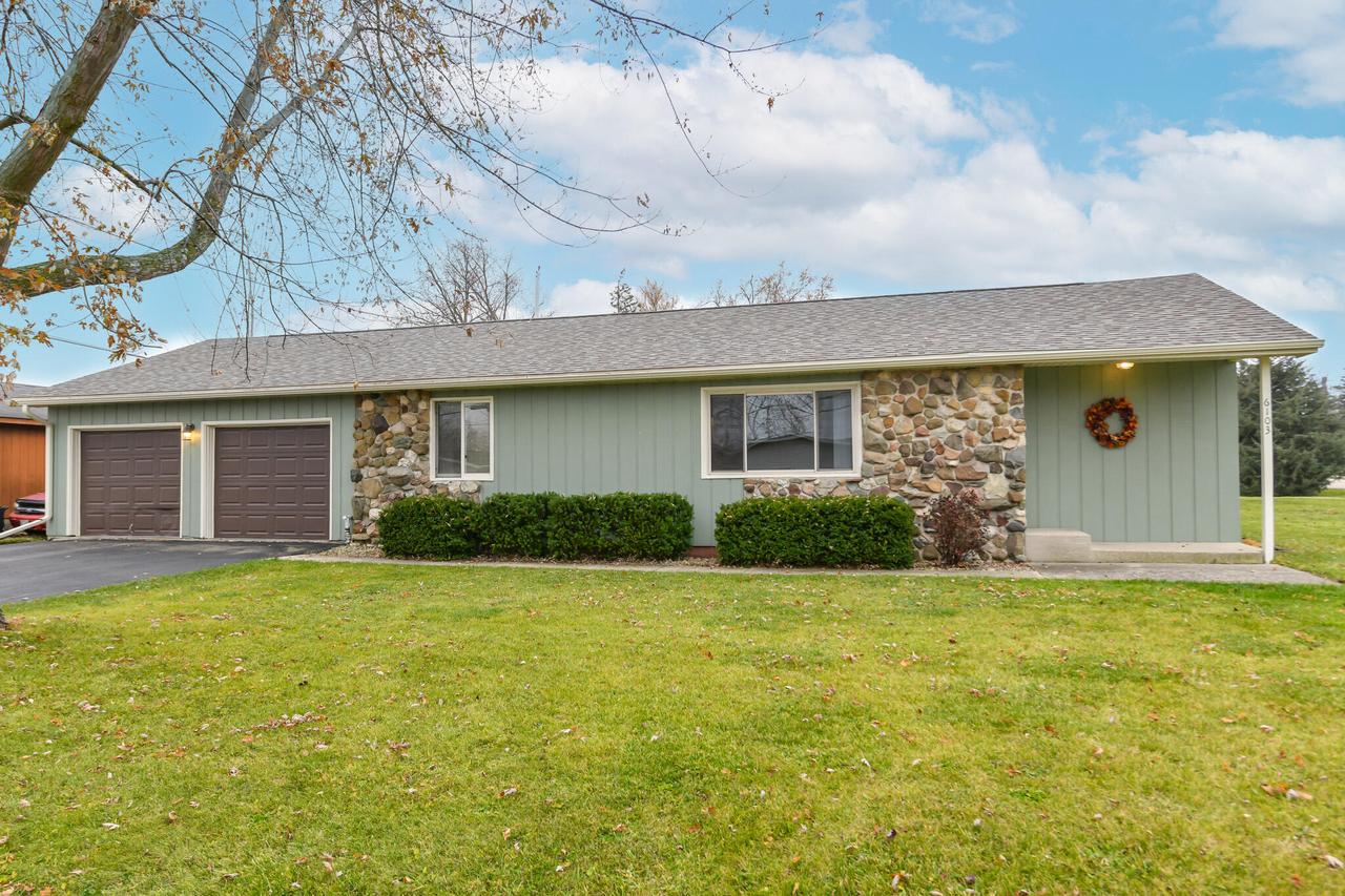 6103 245th Ave, Paddock Lake, WI 53168