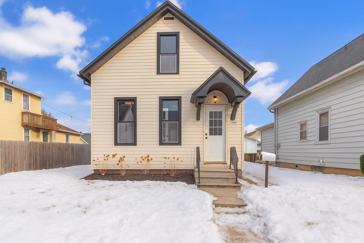 1623 S 13th St, Sheboygan, WI 53081